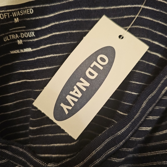 Blue and White Old Navy Men's Striped V-Neck T-Shirt - Picture 5 of 6